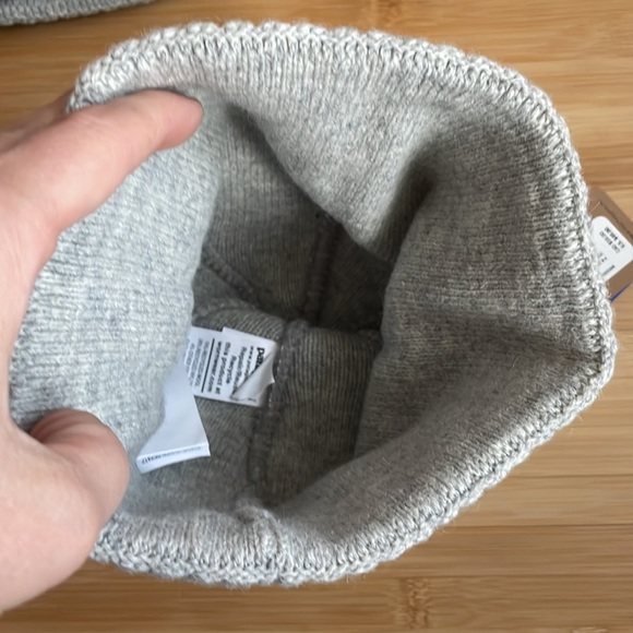 Brand New Patagonia Brodeo Beanie Recycled Wool Drifter Grey Logo Hat Ski Hike - Picture 11 of 15